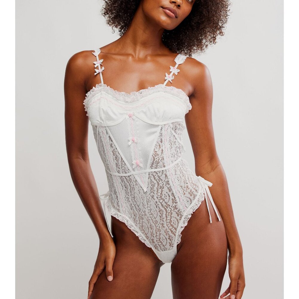🎉LAST CHANCE🎉 FREE PEOPLE Sweet Cheeks Bodysuit / White Combo - Picture 4 of 9